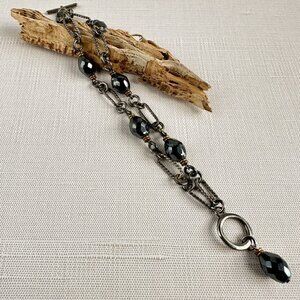 Faceted Glass Beads & Silver Tone Link Bracelet With Toggle Clasp 7.5"